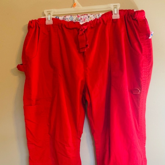 Koi scrub bottoms
